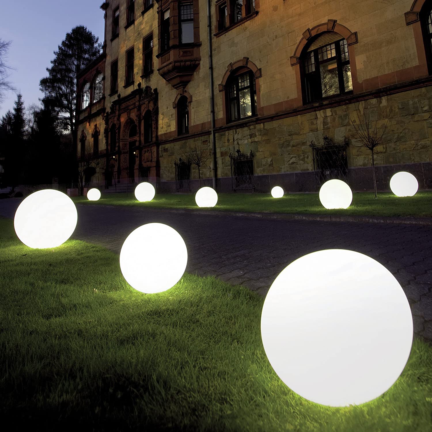 75005 Snowball 50 cm Durchmesser ortsveränderlich der Firma EPSTEIN Design Leuchten